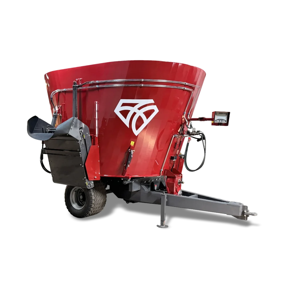 Diamond 15 single auger feed mixer by Diamond Implements