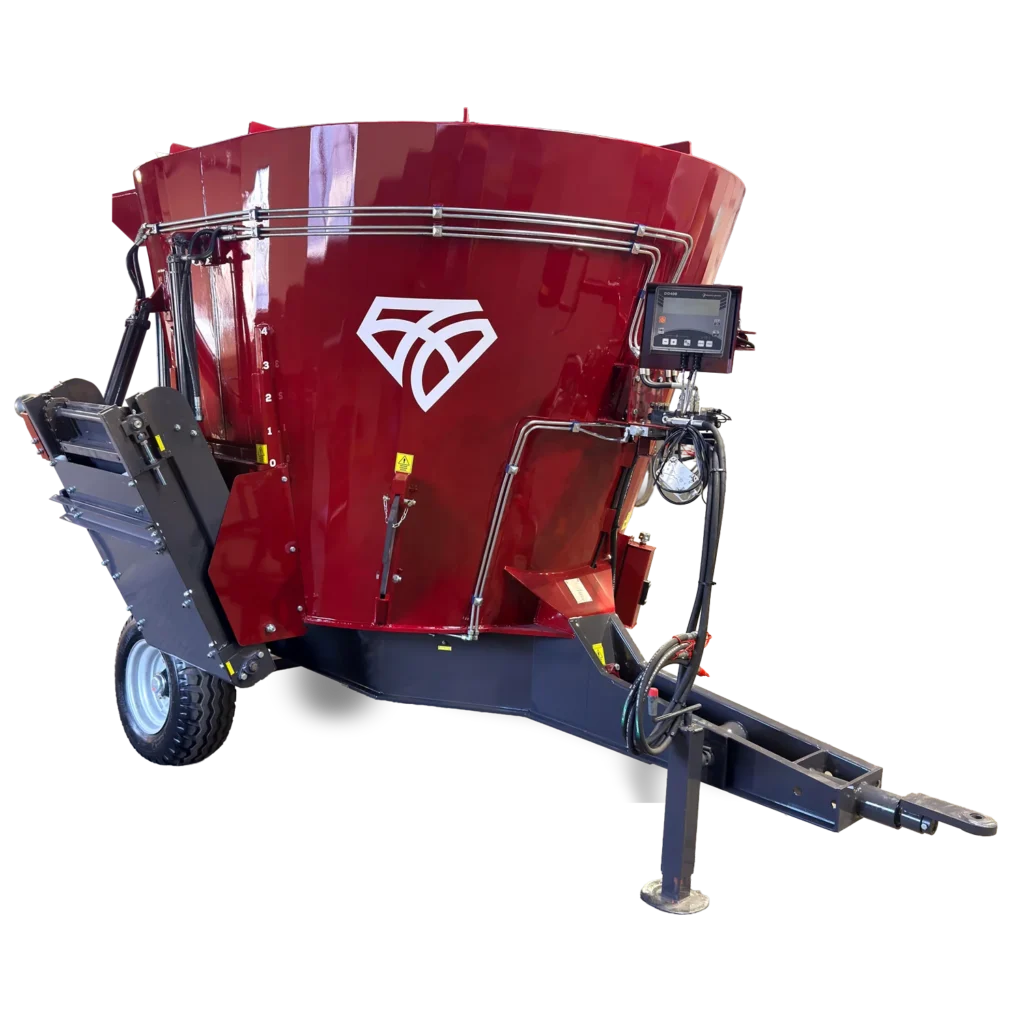 Diamond 7 feed mixer by Diamond Implements